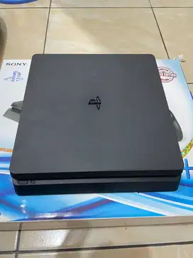 PS 4 Slim 500GB