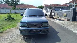 Toyota Kijang Krista 2000 Bensin