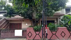 Rumah Luas 2 Lt Bisa Nego 10 Mnt ke Stasiun Klender Baru J-13571