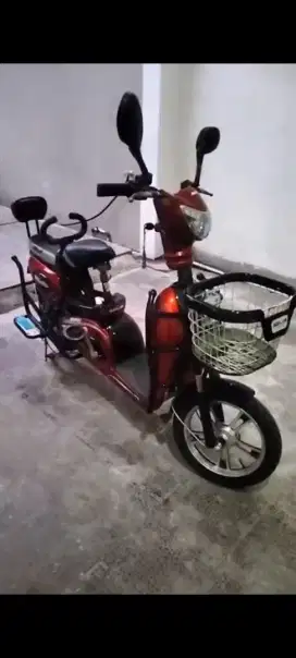 Sepeda Listrik Selis Murai