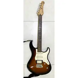 Yamaha Pacifica 112V Gitar Elektrik