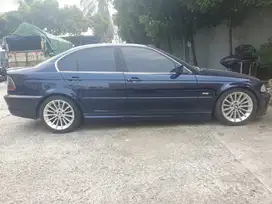 BMW 325i 2001 Bensin