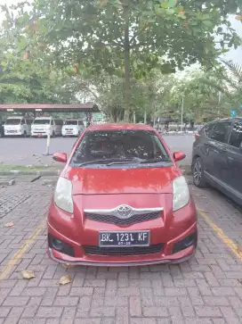 Yaris G 1.5 M/T 2010 ex dokter
