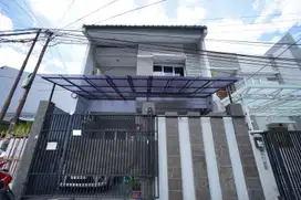 Rumah Strategis di Taman Ratu 10 menit ke Gerbang Tol Tomang J-21453