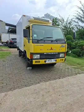 Mitsubishi Colt Diesel FE.304.Engkel Box Freezer/pendingin Thermo King