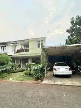 Jual Rumah Semi Furnish 2 Lantai Ada Taman di Meruya Residence JakBar