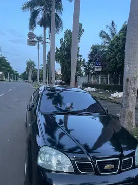 Dijual Sedan Chevrolet Optra 1.8 LT MT Tahun 2004.