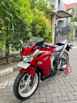 CBR 250R  CBU 2011