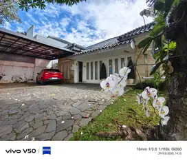 Dijual Rumah dengan Backyard yg Luas Sentul City Bogor