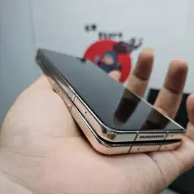 SUPER MULUS SAMSUNG GALAXY Z FOLD 4 5G 12/256 SEIN