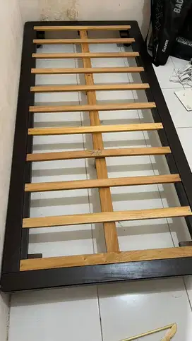 Dipan kayu 90x200x17 cm