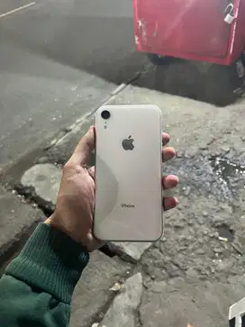 iPhone XR 64 iBox