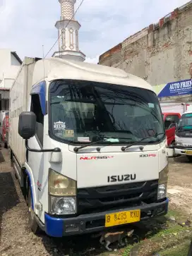 Isuzu ELF GIGA NLR55lx ps100 engkel Long box 15kubik 2021