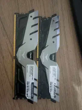 RAM Team T-Force Dark DDR4 8GB (2x4) 2400
