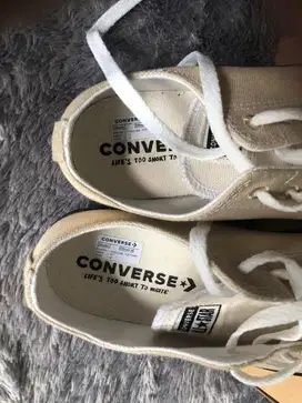 Sepatu Converse