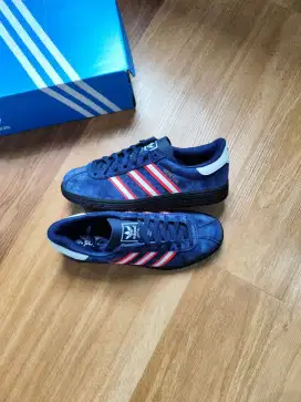 ADIDAS MUNCHEN EDGE