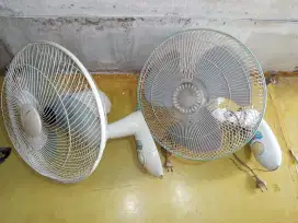 Kipas dinding Maspion 2unit Rp.250rb normal 16inc