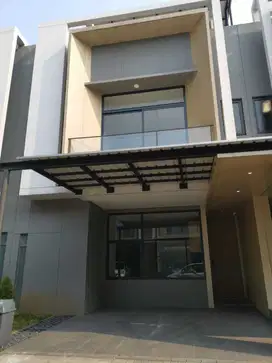 Disewakan Rumah Bagus BSD Furnished Cluster Baru Tanakayu