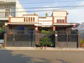Rumah Idaman LT 142 Harga Nego dekat Summarecon Mall Bekasi Siap KPR J