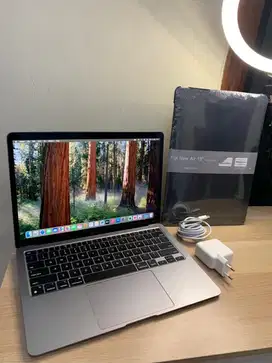 Macbook Air M1 256gb Ibox Mulus like new JUAL CEPAT Nego