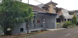 4. Dijual Rumah Taman Pondok Indah Hook Wiyung Surabaya