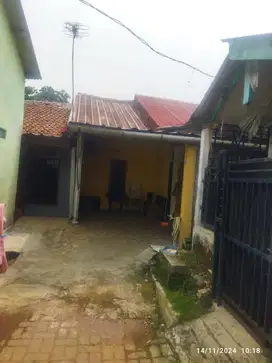 Jual Rumah Seken 15 Menit ke Terminal Bus Ciparigi DP Ringan  J-31935
