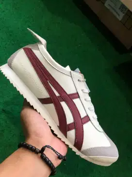 Sepatu onitsuka