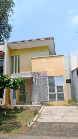 Rumah Luas Strategi 7 menit ke The Breeze BSD City Siap Huni J-27901
