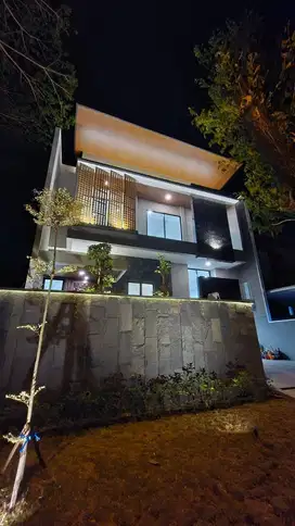 Dijual Rumah New Minimalis Woodland Citraland Row Lebar Ada taman depa