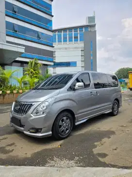 Hyundai H1 2017 Elegance Bensin AT 12 seat Jarang ada