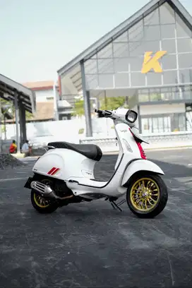 PIAGGIO VESPA SPRINT 150 IGET 2017 MURAH BANGETTTT