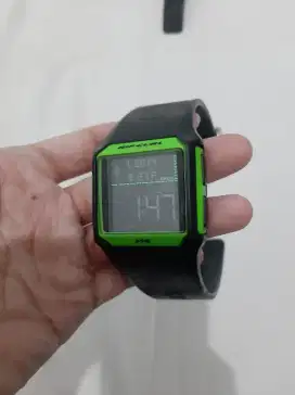 jam tangan digital ripcurl strap karet minus robek