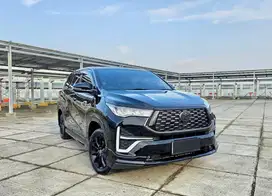 [KM 20 RIBUAN]TOYOTA INNOVA ZENIX V HYBRID MODELLISTA HITAM 2024