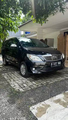 Toyota Kijang Innova 2012 Bensin