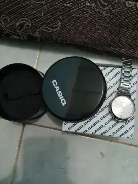 Jam tangan Casio