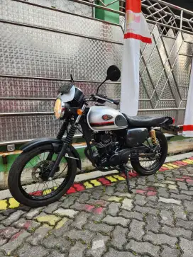 W175 cafe 2020 full ori low km