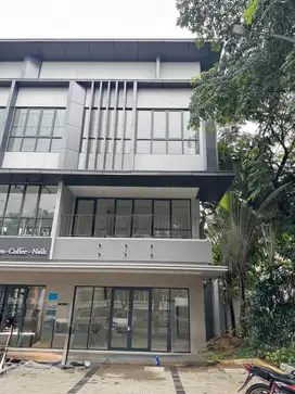 Disewakan Ruko Hook Baru Strategis Greenwich Business Park Bsd City