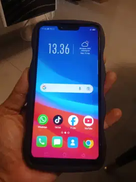 oppo A3S 2/16 tinggal pake normal,mines kaya di poto lecet  batre awet