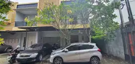 Golden Opportunity — Rumah Mewah Jakarta Selatan Harga Di Bawah Pasar!