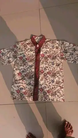 Jual cepat Baju Batik, Sepatu V4ns & Kanebo baru segel plastik 55 ribu