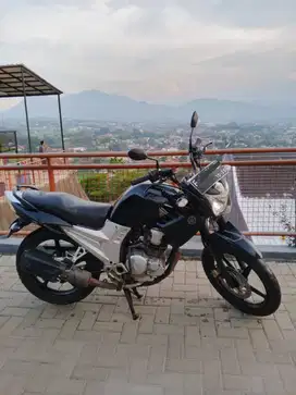 Yamaha Scorpio Z 225cc 2011