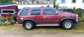 JUAL CEPAT NISSAN TERRANO