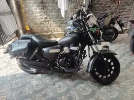 Jual Motor Benelli 200 EFI