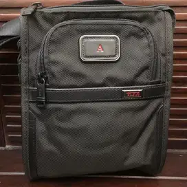 Tumi Alpha Pocket Bag Small