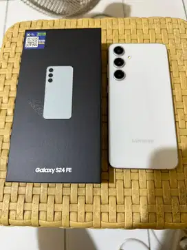 Samsung S24 FE Grey 8/256 Like New