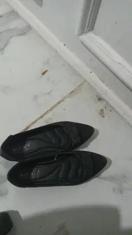 Sepatu Baru di pakai 2 Hari