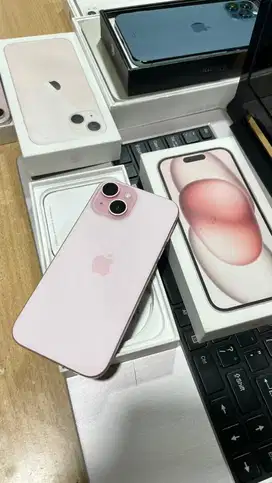 iPhone 15 128 gb iBox bh 100% 2 bulan pakai garansi sampai mei 2026