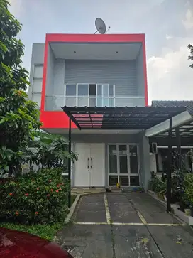 WTS Rumah Cluster Flamboyan Alam Sutera Bangunan 2,5 lantai
