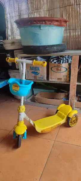 Scooter anak roda 3 merek Dancow untuk usia 3-5 tahun Nego