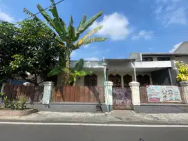 DISEWAKAN RUMAH/ TEMPAT USAHA (OPER KONTRAK 14 BLN) AREA SULFAT MALANG